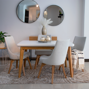 Comedor de 4 puestos toronto + 4 sillas dacia